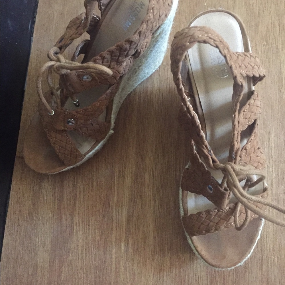 ‼️$10 SALE‼️ OBO Lace up espadrille wedge